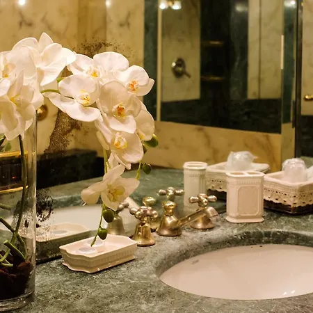 Made In Luxury 3*