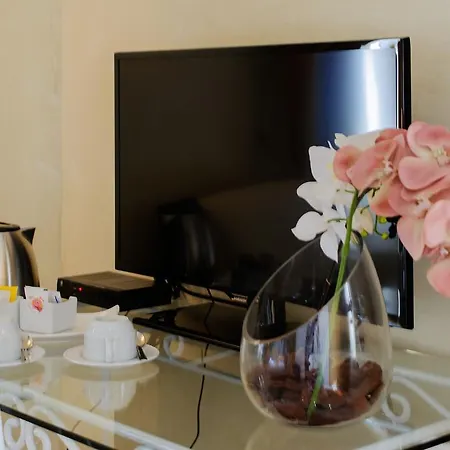 Made In Luxury 3* روما